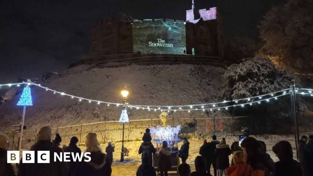 Tamworth Castle to play role in Christmas lights switchon BBC News