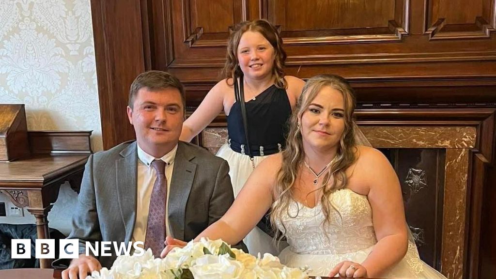 bbc.co.uk - Georgie Docker - Atherton dad relieved family is safe after fire devastates house