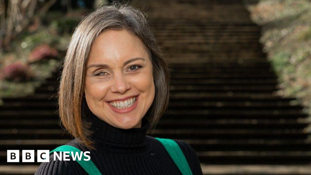 bbc.co.uk - Vic Minett - Leamington Spa photographer on life after losing an eye - BBC News