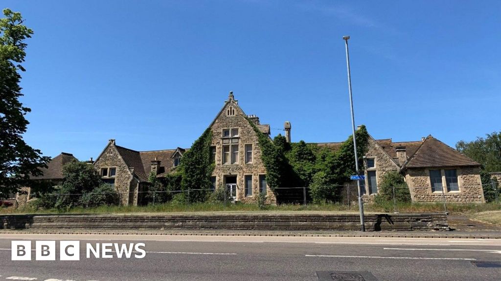 Public Consultations Seek Future of Old Hospitals in Grantham, Warwickshire, Letterkenny