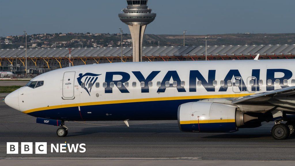 Ryanair memperingatkan kenaikan harga sebesar 10% karena penundaan pesawat Boeing baru