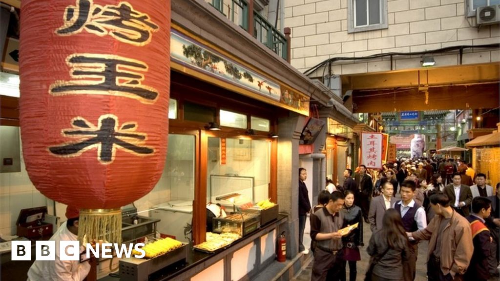 Chinese live streaming website shut down - BBC News