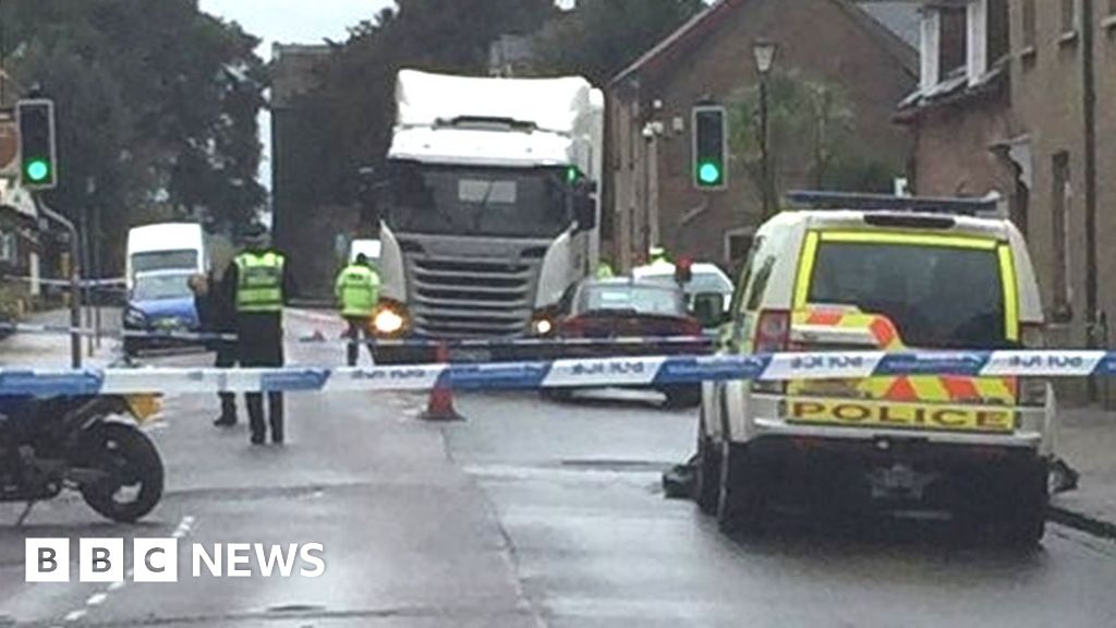 Wareham lorry crash on pedestrian crossing kills boy, 3