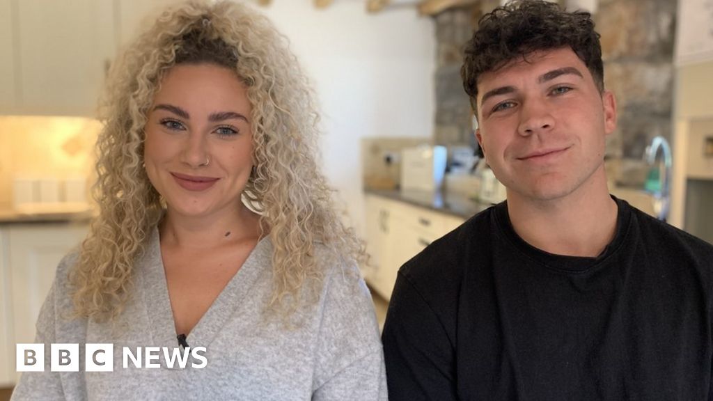 Cost of living Couple narrowly beat mortgage rates rise