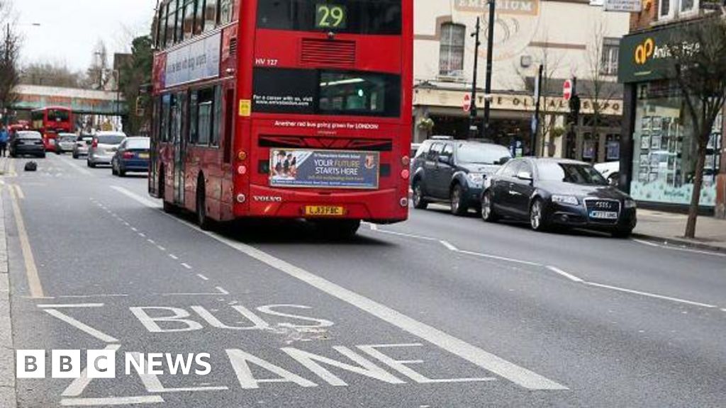 Conservatives pledge to scrap 24-hour bus lanes