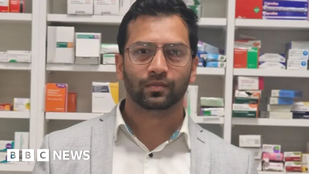 Aspirin prices 'rise 1,000%' amid supply shortage