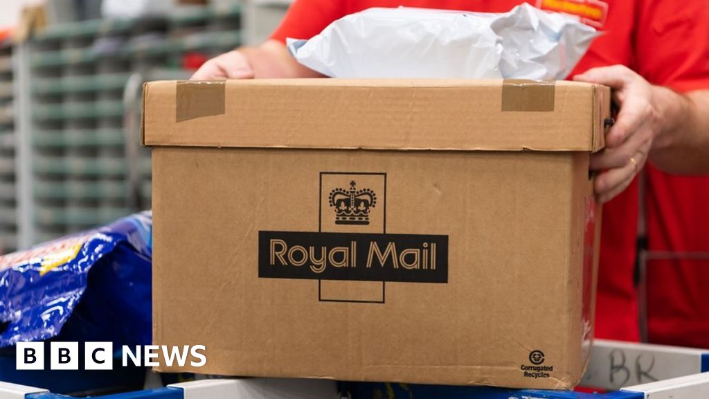 Royal Mail resumes overseas mail at post offices after cyber-attack