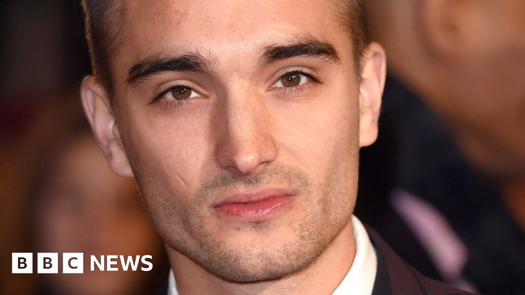 Tom Parker: The Wanted singer dies aged 33