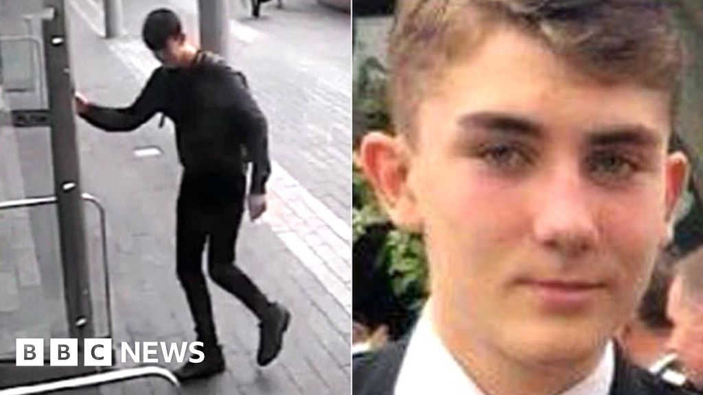Liam Smith Fresh Image Of Missing Aberdeen Teenager Released Bbc News 