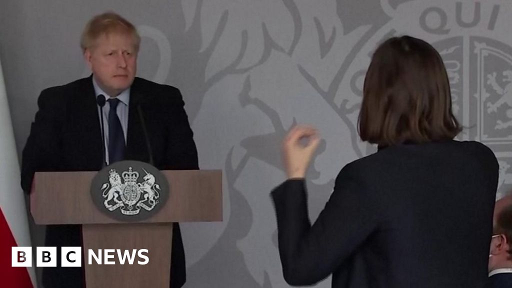 Ukrainian reporter’s tearful question for UK PM