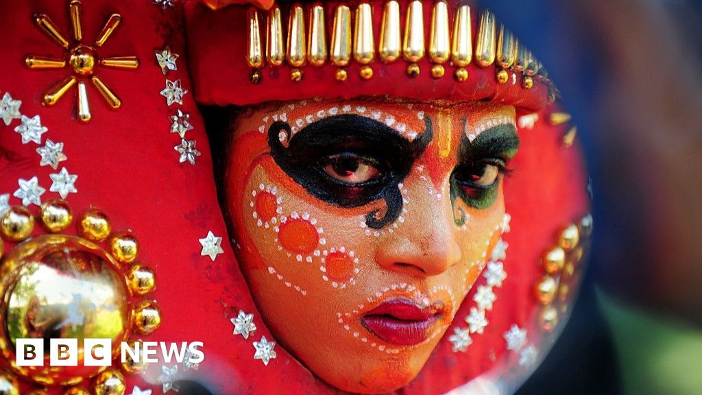 In pictures: Ritual that turns humans into gods in India