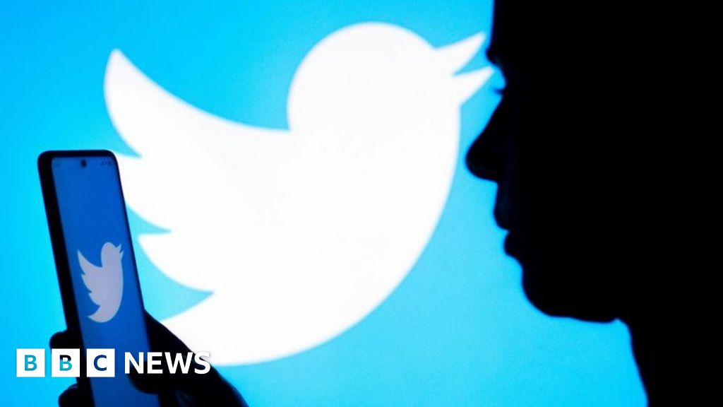 Twitter tests 'notes' feature with 2,500 word limit - BBC