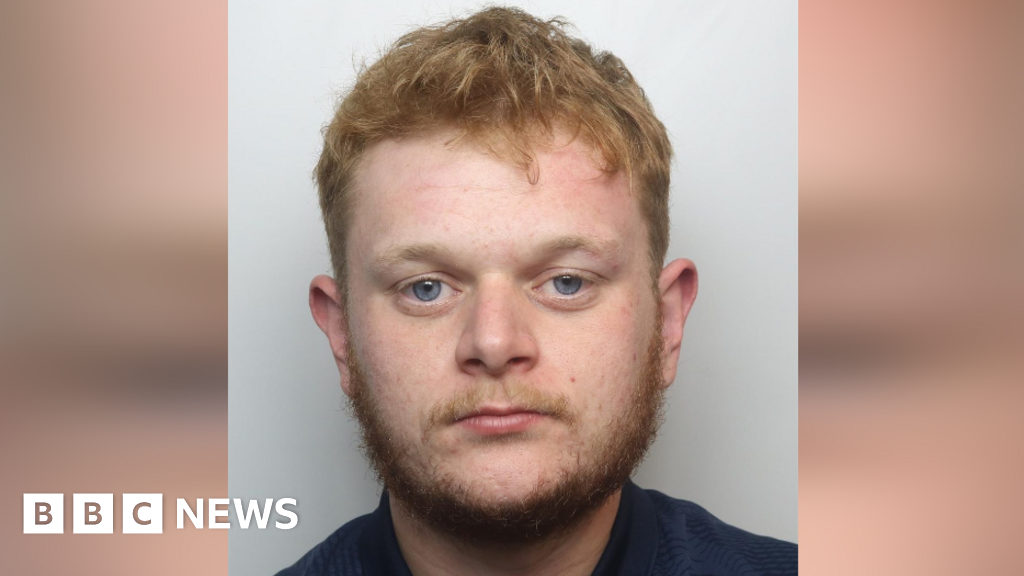 Football fan who threw bottle at Oxford United game banned