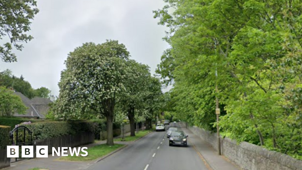 Man, 50, Dies in Single-Car Crash Edinburgh