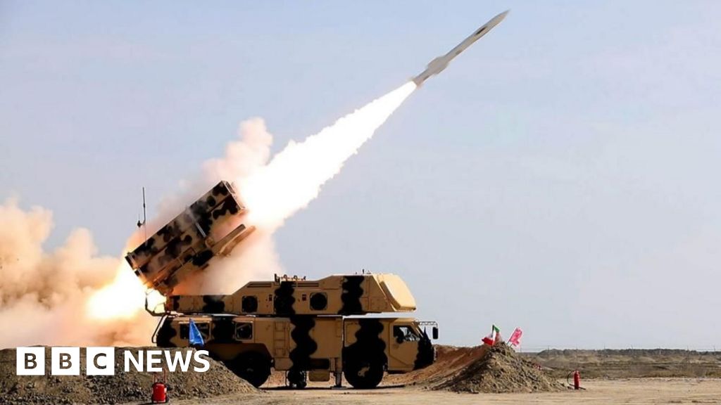 لماذا قد يكون رد إيران على الهجمات الأمريكية مختلفا هذه المرة؟