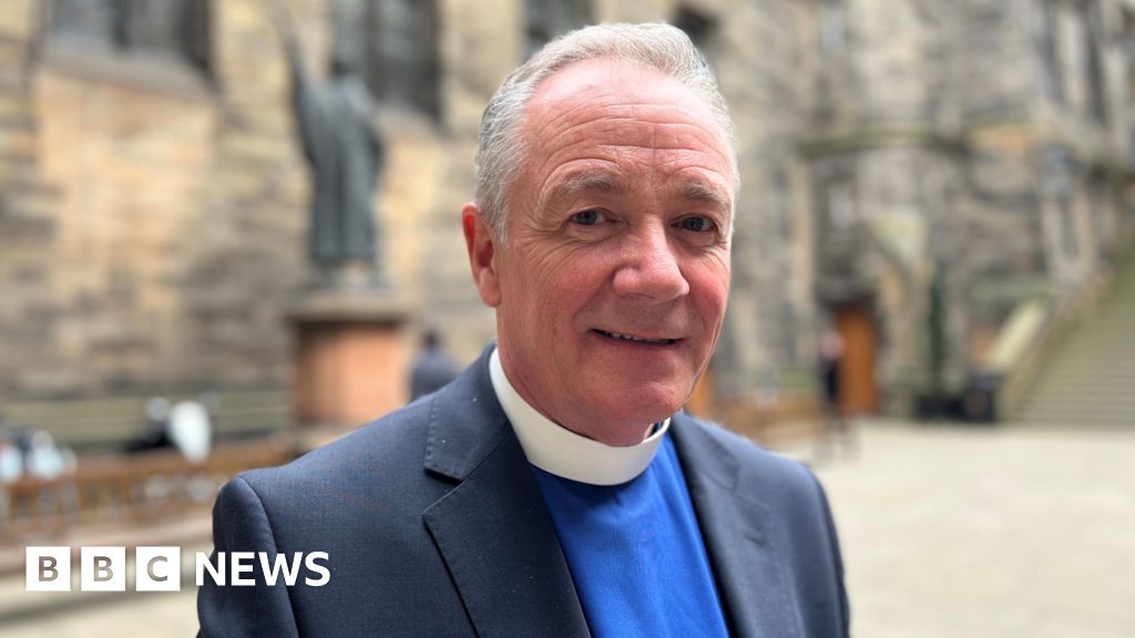 2022 Census: Majority of Scots have no religion – BBC News