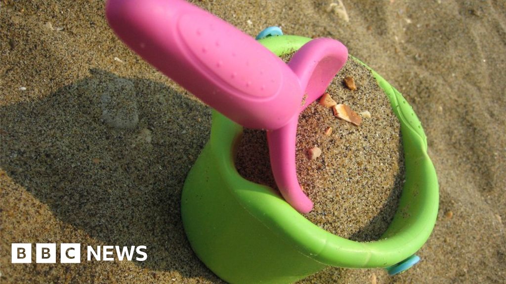Sunshine fear halts Jersey school beach trip