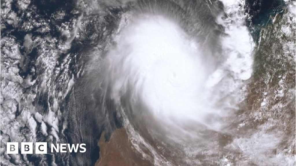 Cyclone Ilsa: Western Australia braces for category 4 storm