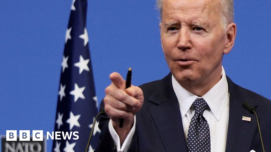 Ukraine: Nato will respond if Russia uses chemical weapons, warns Biden