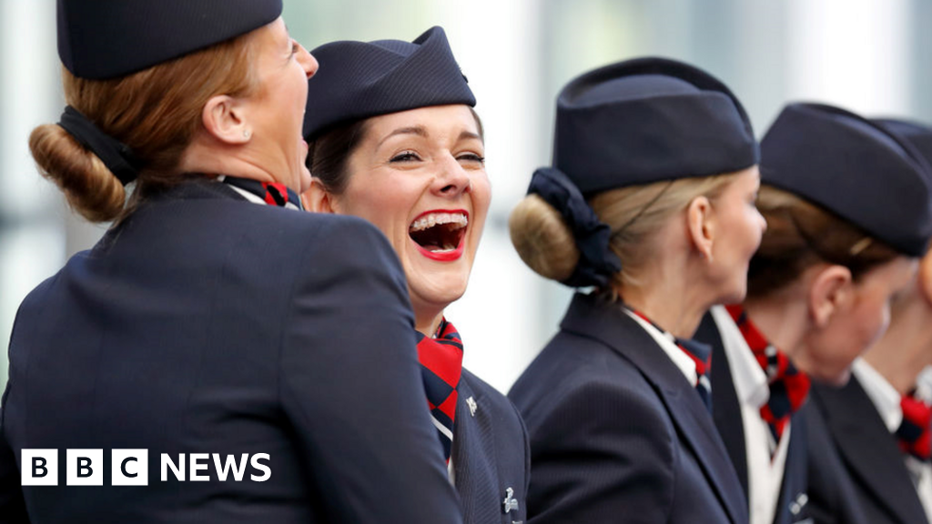 BA tries to poach rival cabin crew staff with £1,000 bonus