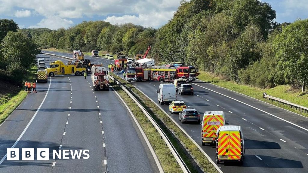 M4 traffic Two women die in multi vehicle crash BBC News