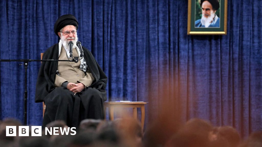 High stakes as Iran nuclear issue reaches crunch moment