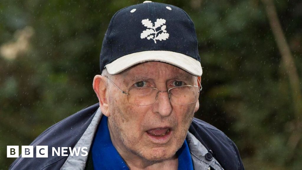 Lord Janner inquiry: Senior police 'influenced decisions'