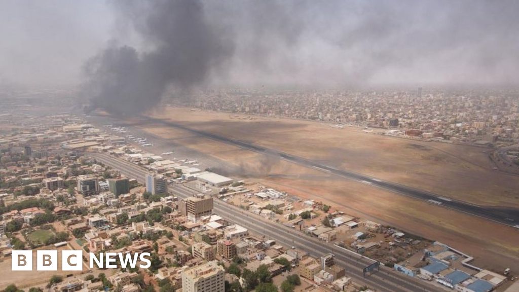 Boje v Sudáne: RSF a armáda sa stretávajú v Chartúme už tretí deň
