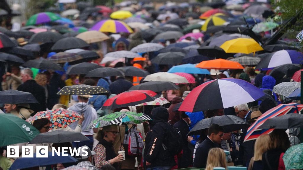 London must prepare for floods and heatwaves – report