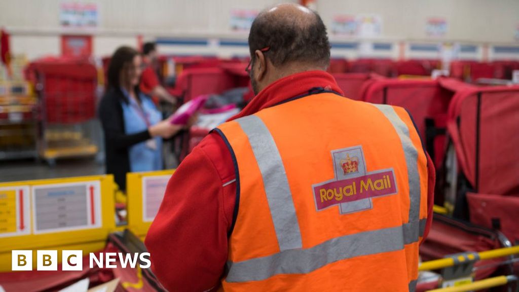 Royal Mail pay offer accepted by Communication Workers Union