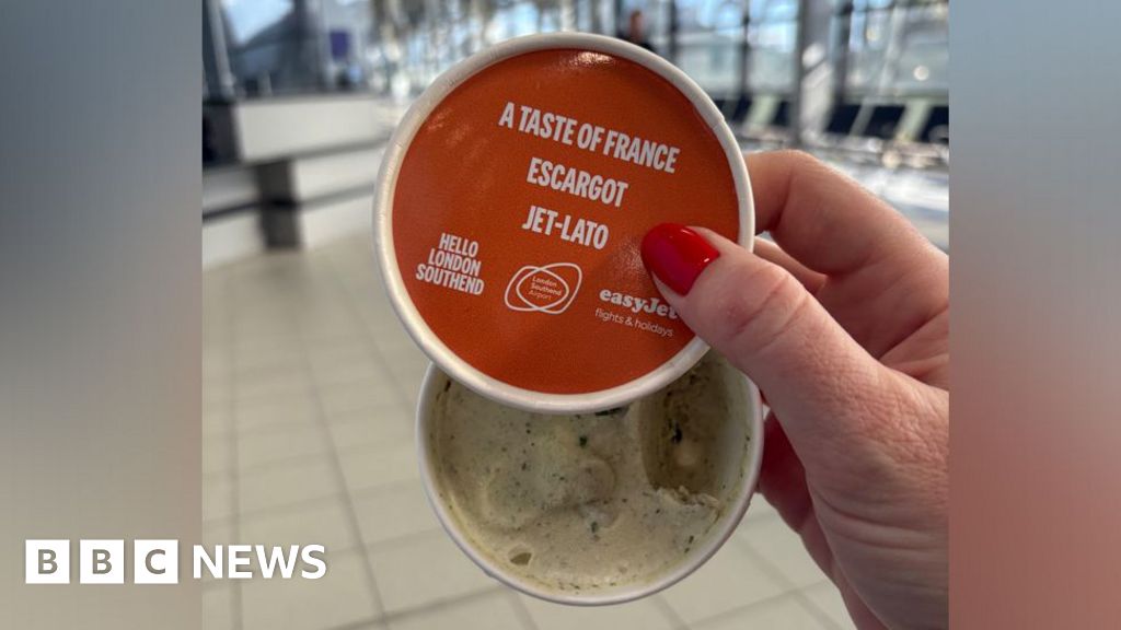 EasyJet Southendカタツムリアイスクリームギミックはエイプリルフールと間違えます