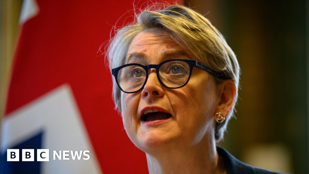 Cooper to urge full and toll-free reopening of Strait of Hormuz