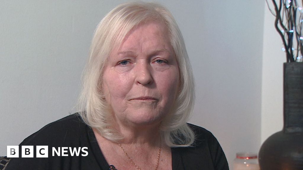 Woman facing painful death backs Dignity in Dying campaign(02)