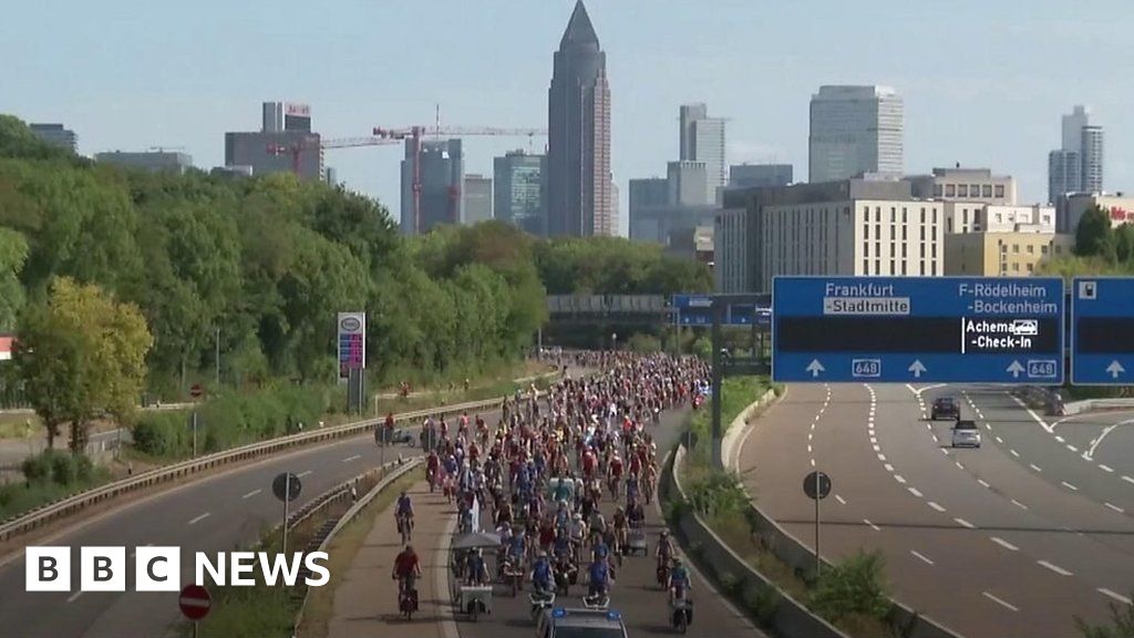 Bike protest takes over German motorway