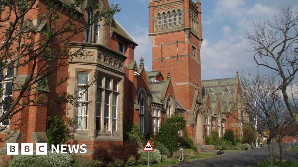 Pupils do not feel safe in Merchant Taylors' Boy’s School, Crosby ...