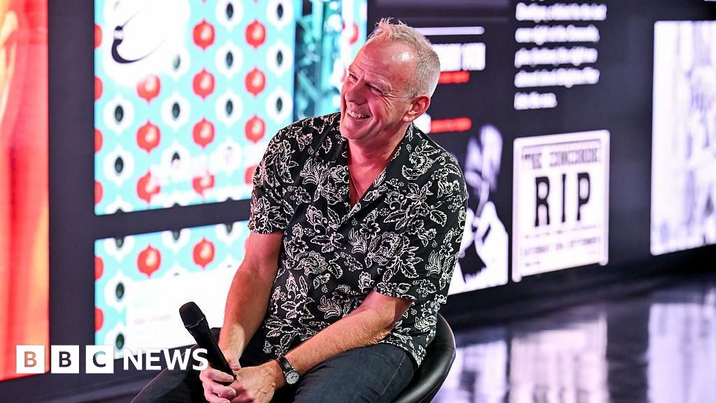 Fatboy Slim mental health workshop picks up health trust award