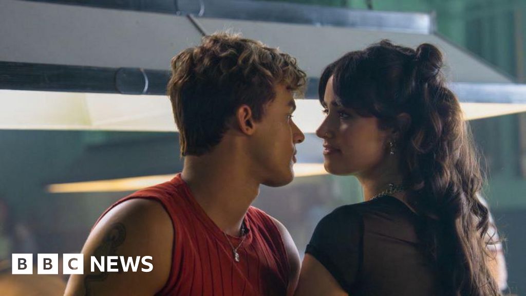 'It's easy to romanticise toxicity' says star of film about step-siblings' romance
