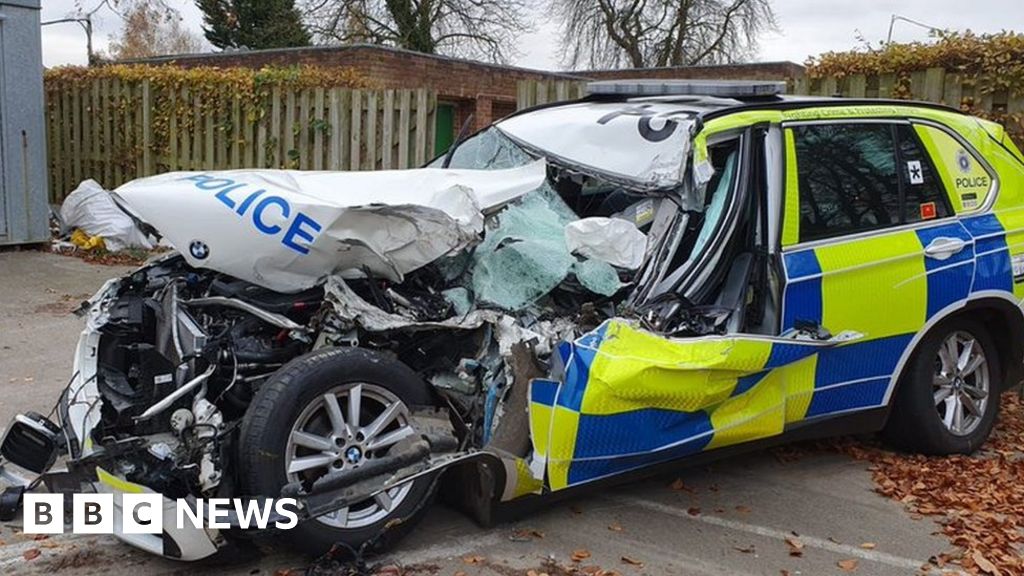 Northamptonshire Police chief praises public after 'horrific' crash