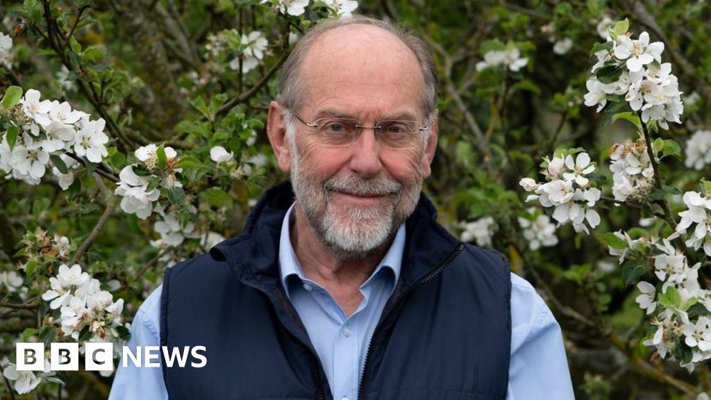 bbc.co.uk - Borders Book Festival founder Alistair Moffat to step down