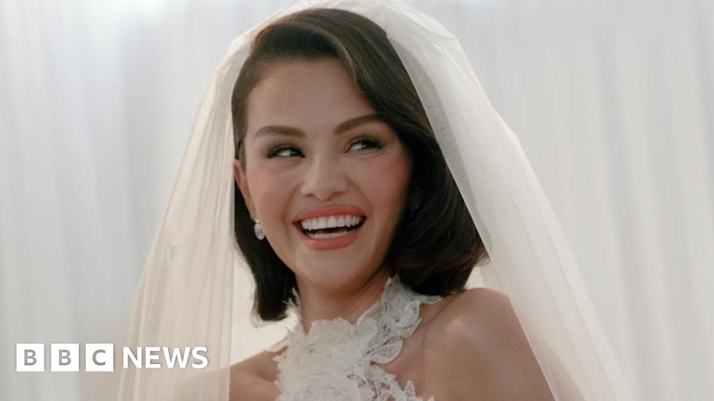 Weekly quiz: Who said 'I do' to Selena Gomez?