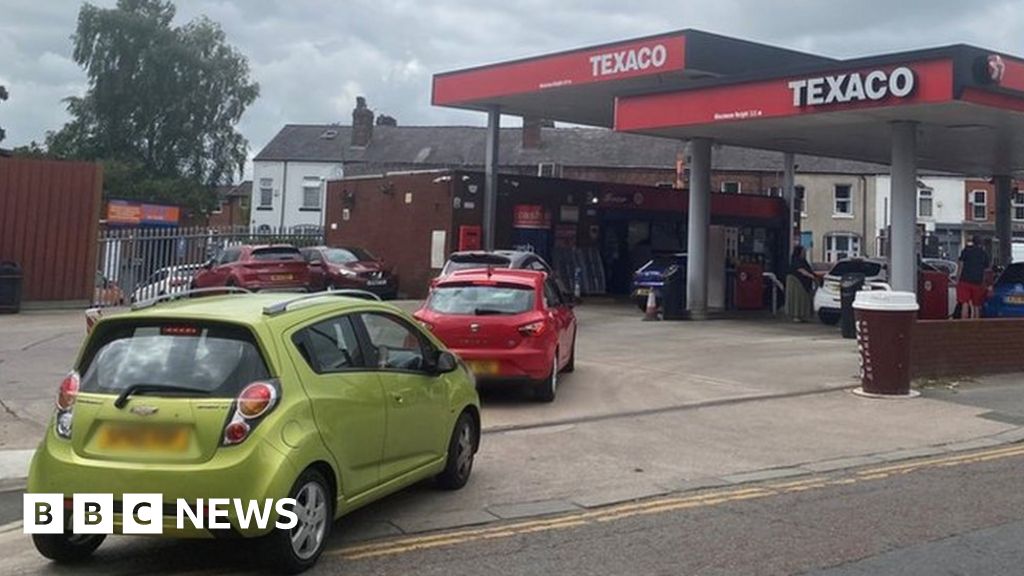 fuel-costs-walkden-garage-dropped-prices-to-give-back-boss-says-bbc