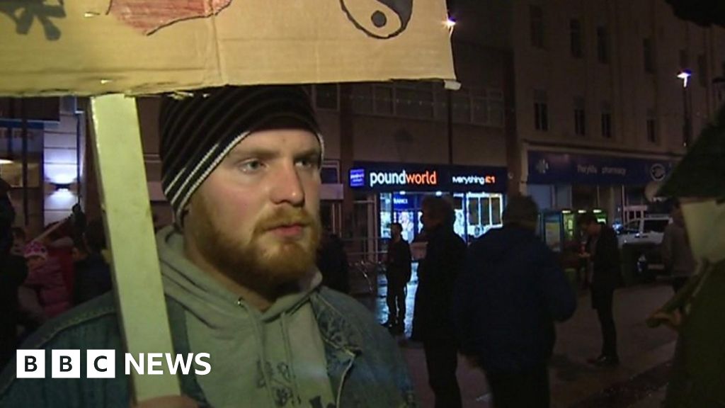 Trump Protest People Are Angry Says Folk Singer Bbc News