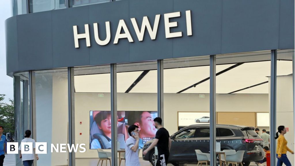 US imposes $300m penalty over hard disk drive exports to Huawei