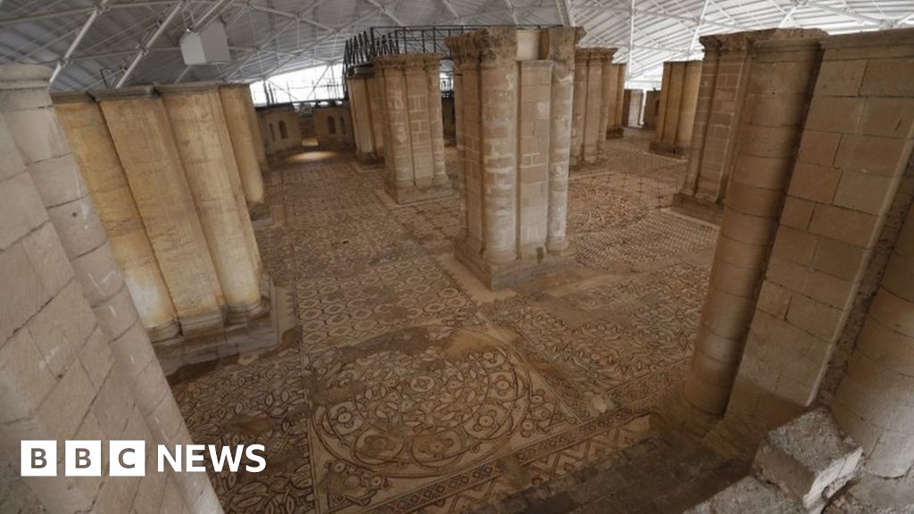 Palestinians unveil huge mosaic in West Bank desert castle