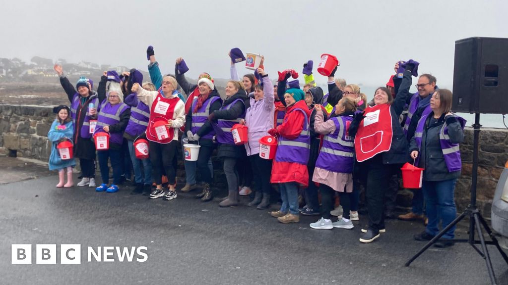 Doctor Who cameo to mark Guernsey’s Boxing Day Dip anniversary