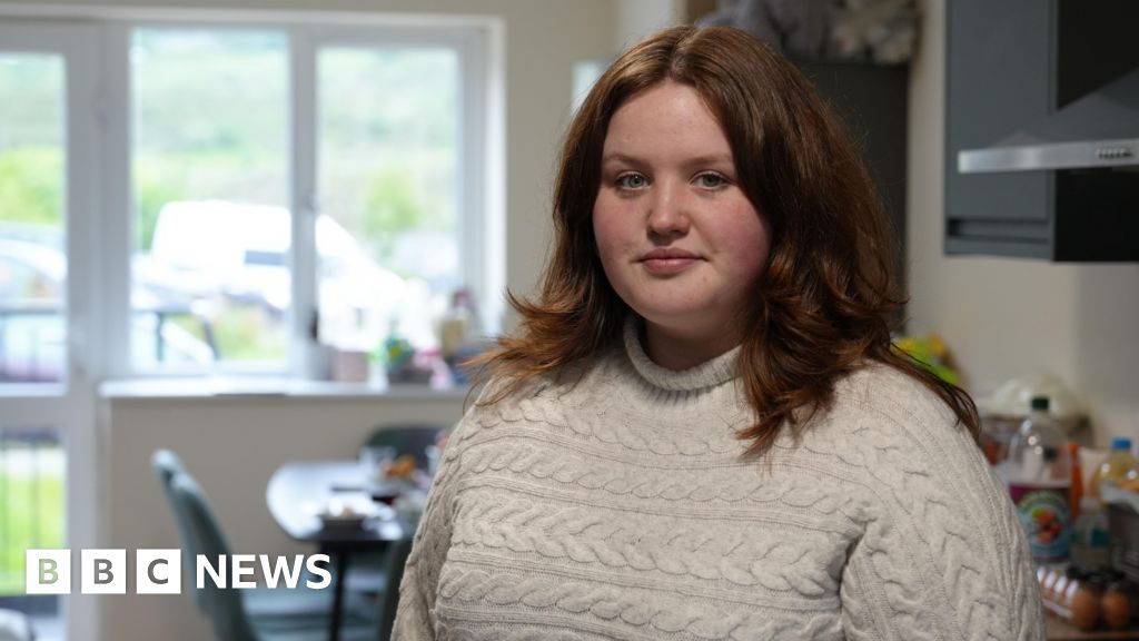 Cost of living: Gwynedd teen needs second job for driving lessons – BBC News