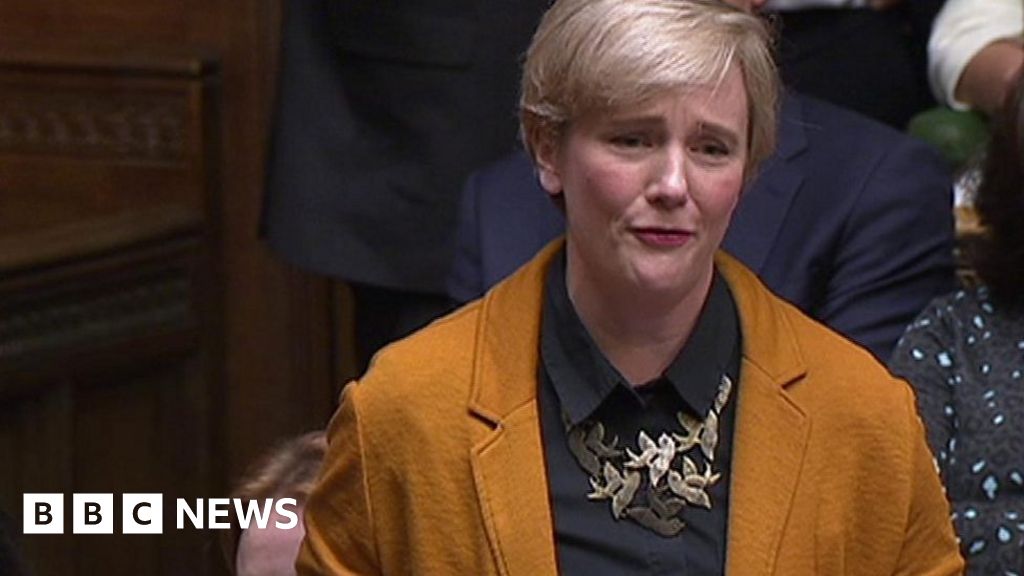 Labour Mp Stella Creasy Claims Truss Cowering Under Her Desk Bbc News 