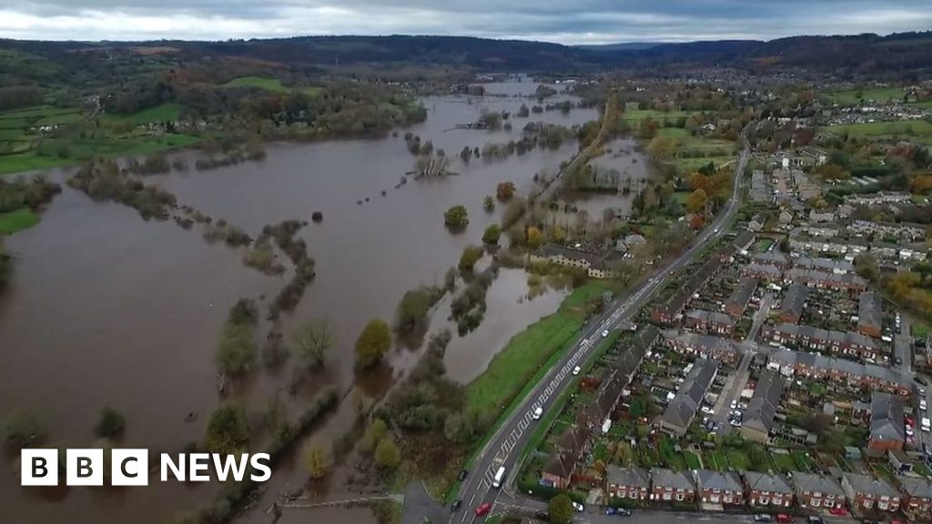 England flooding: River Derwent floods shown on drone film - BBC News