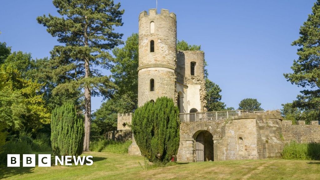 national-trust-to-run-wentworth-castle-gardens-bbc-news