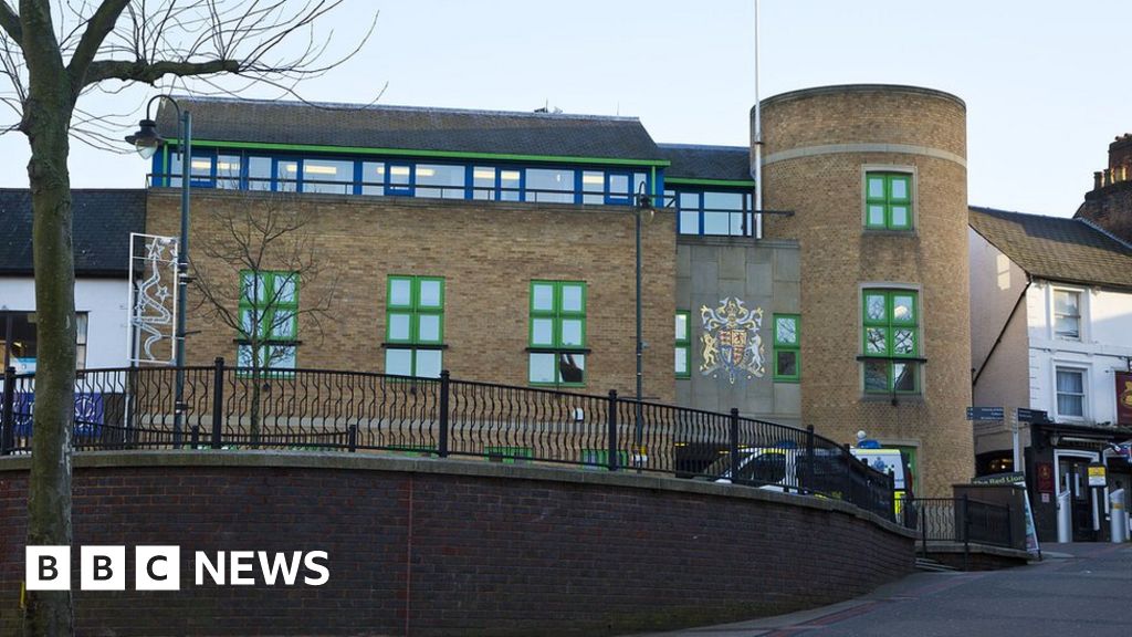 herts beds bucks dating Home counties news - herts, beds, bucks weather man jailed for theft and burglaries across hertfordshire and surrounding counties. herts beds bucks dating Home counties news - herts, beds, bucks weather man jailed for theft and burglaries across hertfordshire and surrounding counties.
